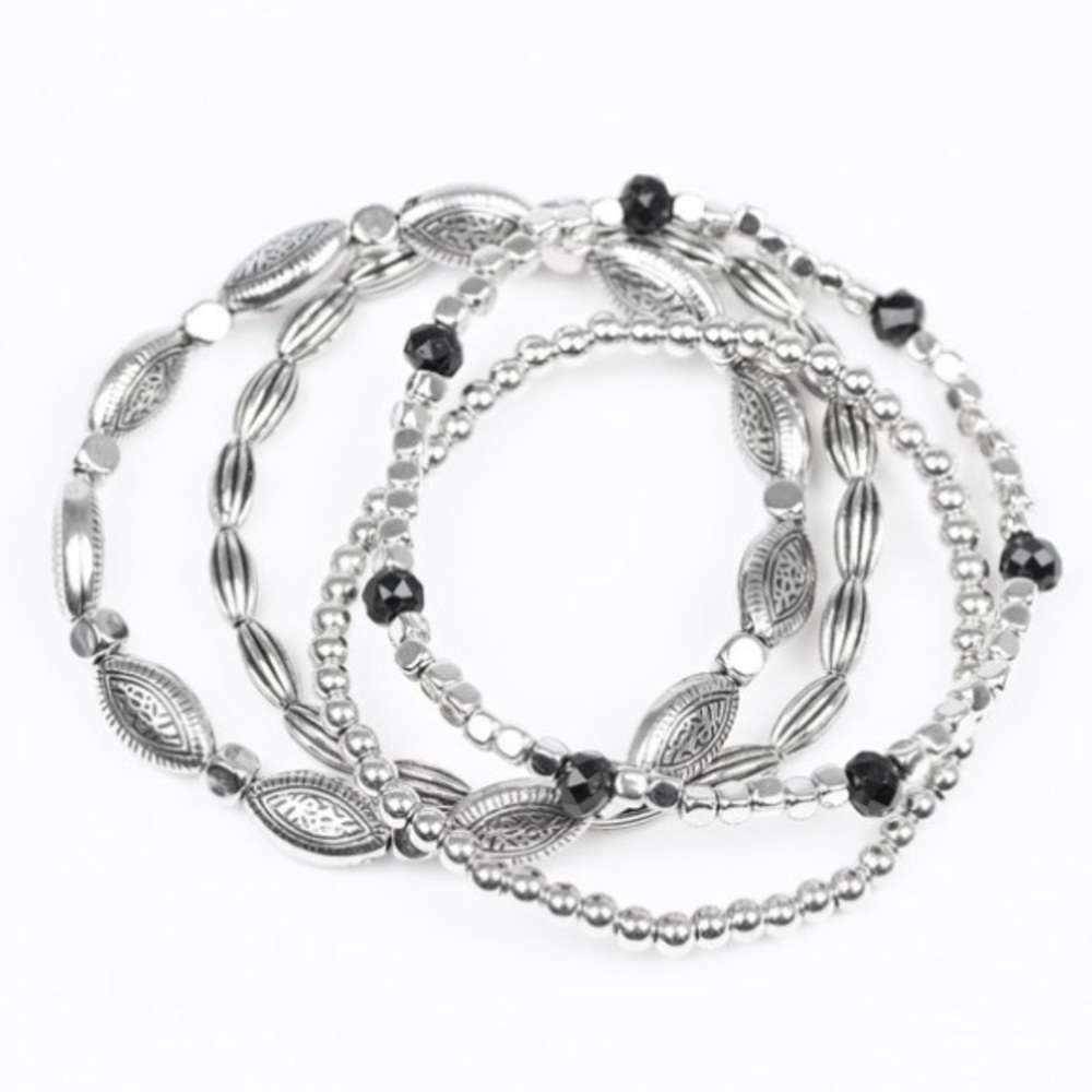 Paparazzi “Full or Wander” Bracelet Set